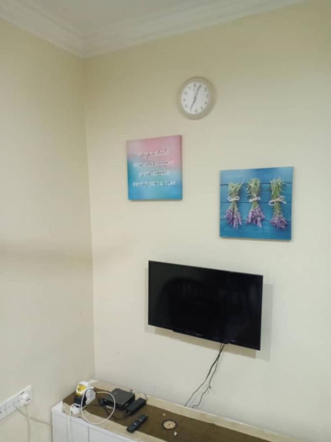 Kh Homestay Comfy N Calm Seri Manjung Εξωτερικό φωτογραφία