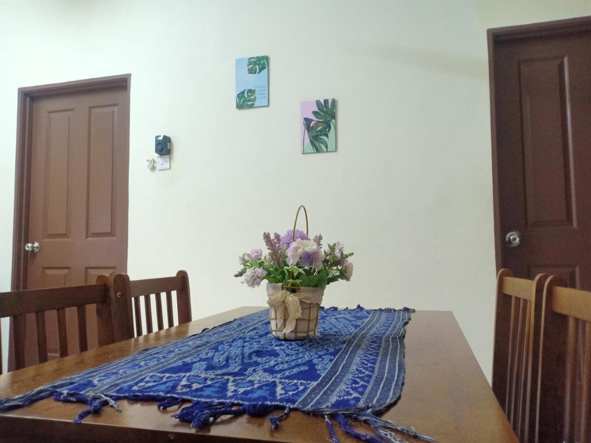 Kh Homestay Comfy N Calm Seri Manjung Εξωτερικό φωτογραφία